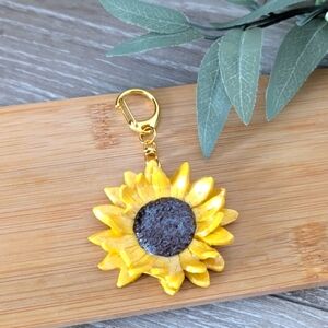 Handmade Sunflower Keychain 🌻 Gold Clip Bag Charm | Cottagecore Gift Aesthetic